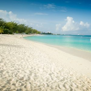 seven mile beach in the cayman islands