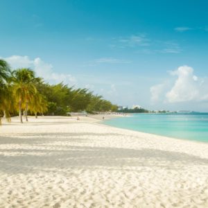 Quiet beaches in the Cayman Islands